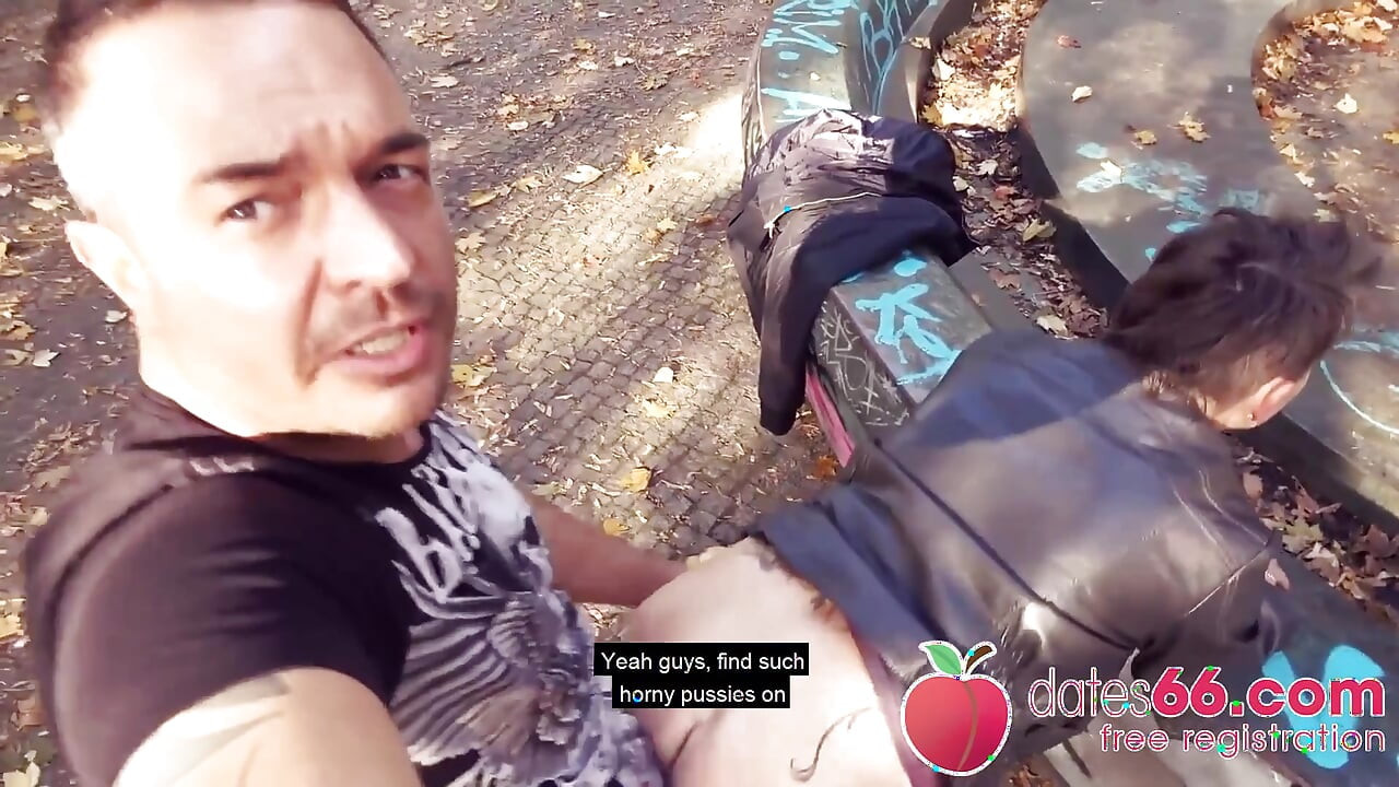 Needy almost GILF gets common park bang in Berlin
