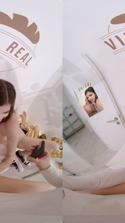 Turned On at the Bakery - Virtual Real Porn | Clip 2