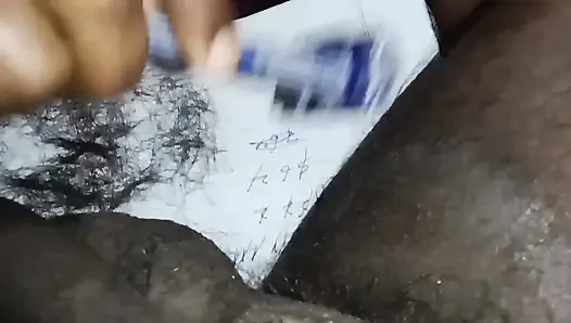Kalau tante tiriku ngentot memekku dan lanjut ngangkang dan fingering memeknya