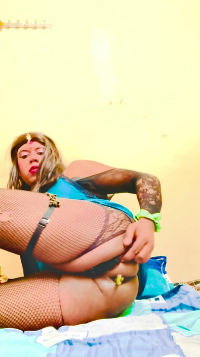 Desi tgirl Verronika69 Desi Bottle Gourd Ass Insertion Boquete Ride XXX | Clipe 1