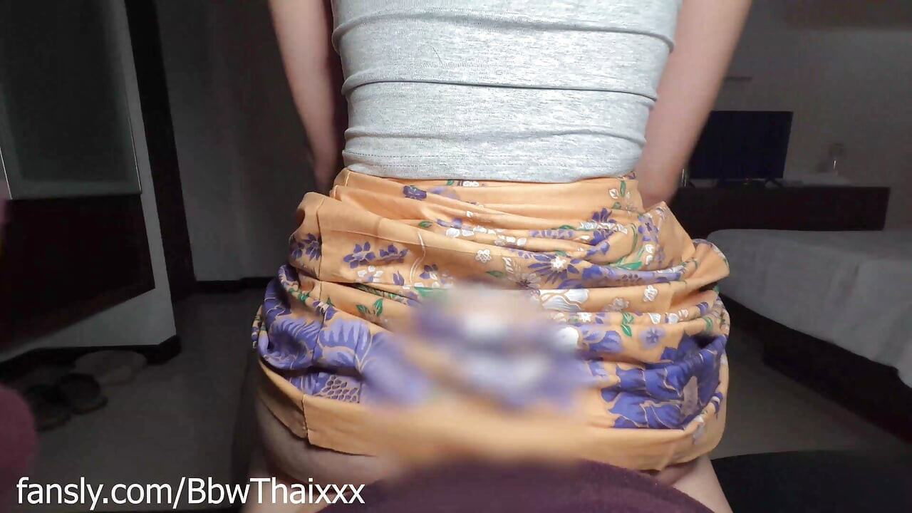 Local Girl in Sarong-Batik Enjoys ,Fansly BbwThaixxx