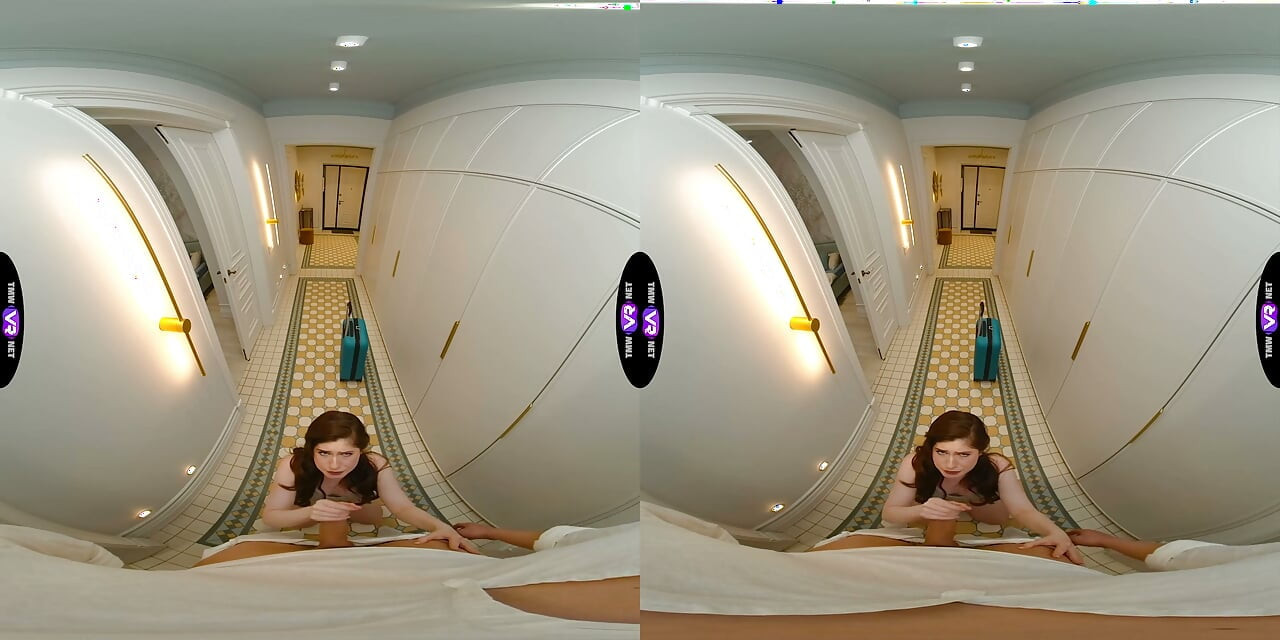 Hot Pearl fickt ihren Vermieter für ein besseres Zimmer - TeenMegaWorld