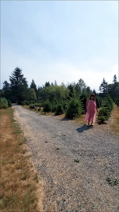 Disfrutando de mi mañana dando un breve paseo y luego tuve que orinar