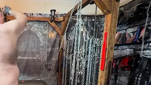 Bölüm 4:- Lanista Bear ve Domina Satana ilk kez döl seven fahişeyi zindana alıyor!