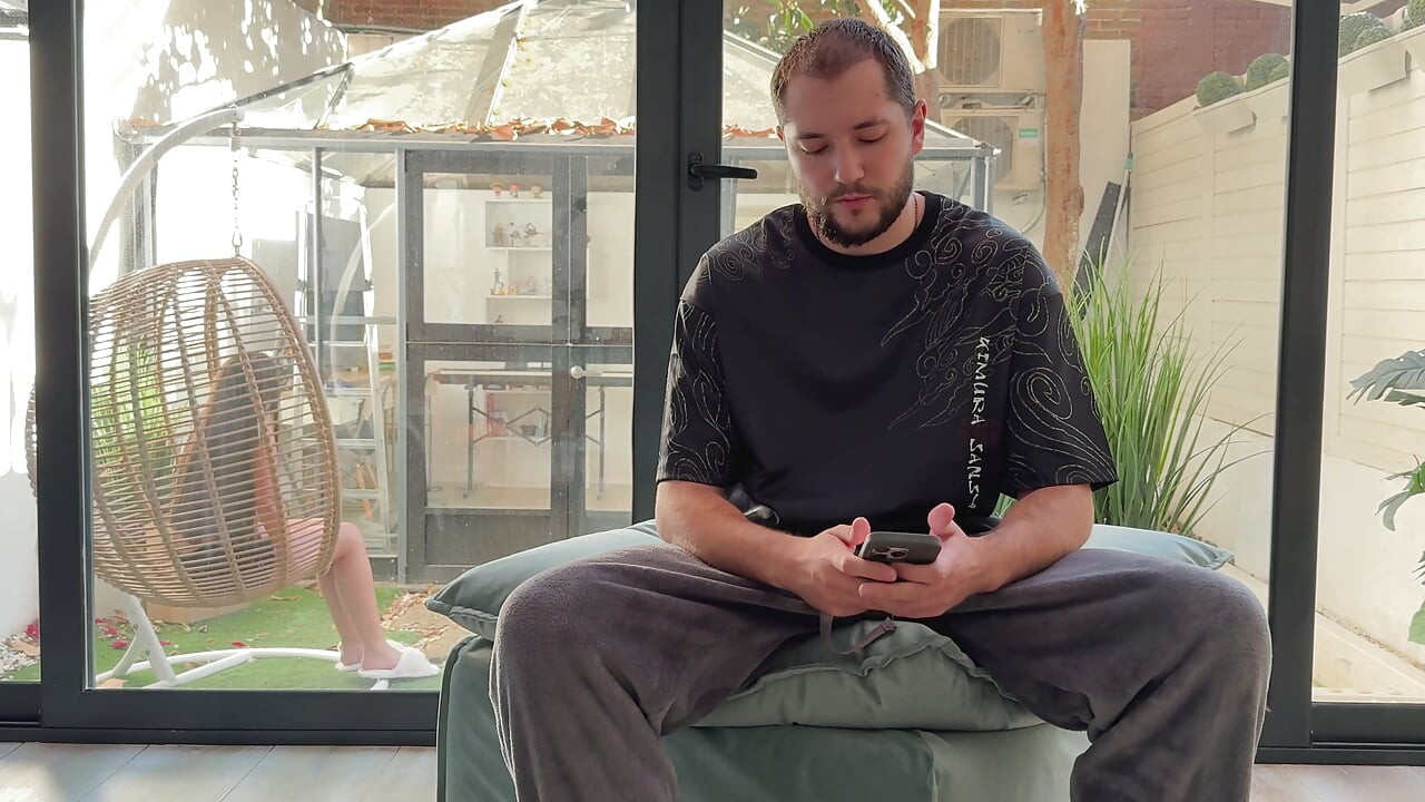 Stepbrother Jerking Off on Step Sis But she Caught Him and Join to Handjob and Fuck with Old Step Brother