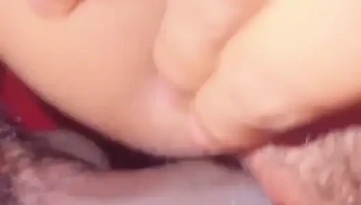 Hintli horney aşıklar gerçek yakın çekim seks yapıyor