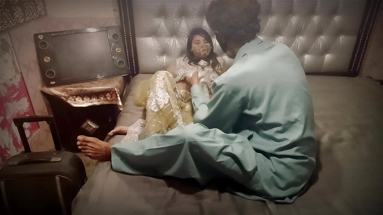 Indian Desi Aunty Fucked Hard By Neighbor Boy Aunty Sex