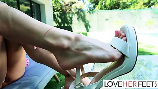 31 talimatı sevimli ateşli hailey rose ile ayakla azdırıyor