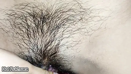 Индийская возбужденная бхабхи дези пригласила своего босса на вечеринку и сделала жесткий секс после вечеринки