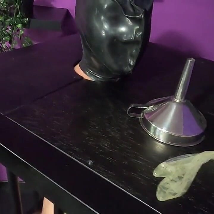 Swallow Slave - He Swallows Everything!