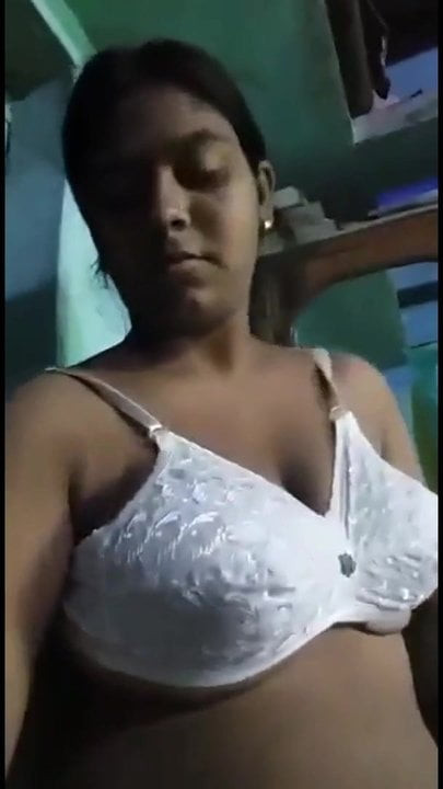 Bengal Girl Showing For Boyfriend