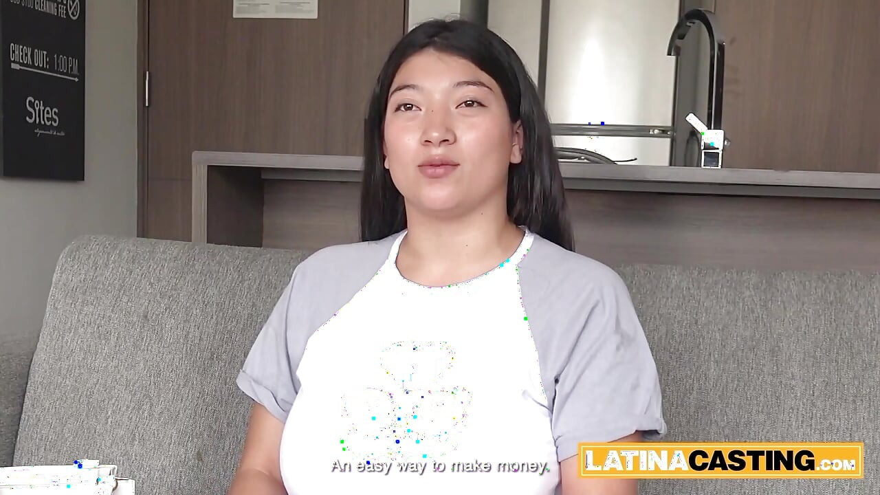 Ayudé a esta latina de enormes tetas a escapar de su pareja dándole la garganta áspera que anhelaba