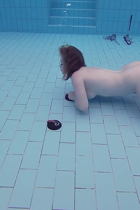 First Time Underwater Masturbation