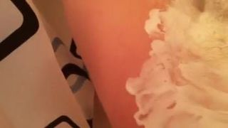 Sissy James Haslum - cbt - masturbándose con pasta de dientes