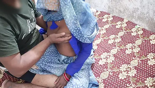 Индийская домохозяйка дези кончает внутрь, жестко трахает сексуальную киску и заходи внутрь