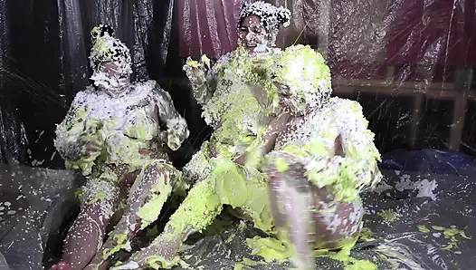 Aksi hot lesbian cheyenne hannah dan skyler