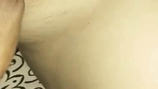 Tante pertunjukan telanjang