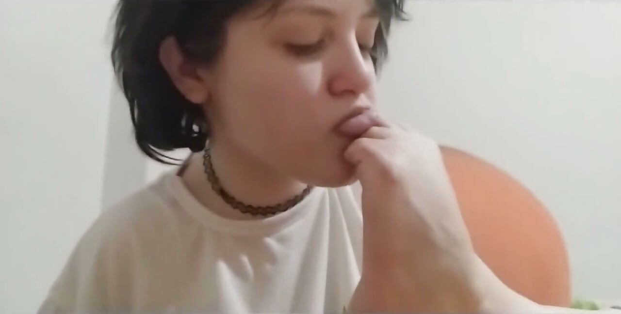 Double Amputee Sucks Her Foot Foot Fetish