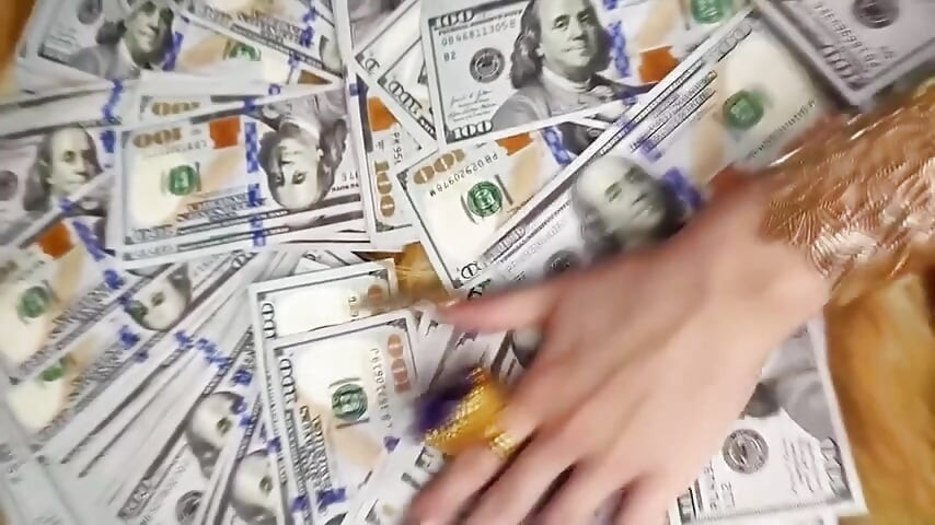Findom: Cash Goddess Counts cash and Makes You Worship Her Cleavage and Feet