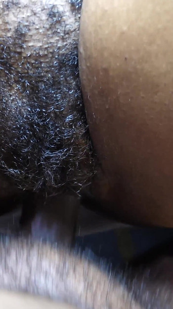 Vid penuh... St.Louis Icy Samoan dan Black Thicke