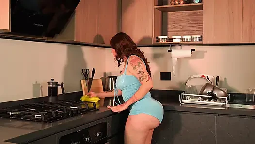 Interracial sex with my Indian stepbrother, a curvy Latina covered in cum - Devil Khloe and Niks Indian