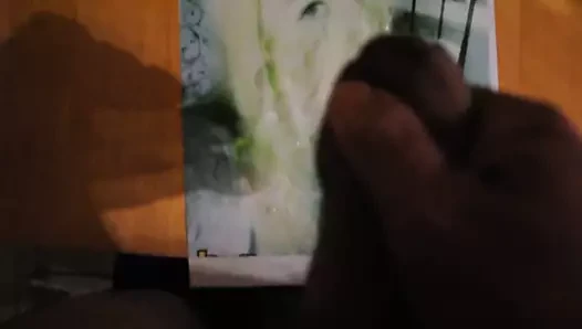 Cum üzerinde seksi kız