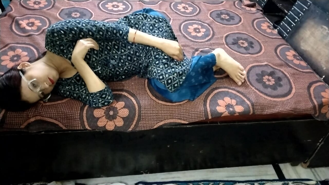 Amo romance e sexo hardcore exótico com linda esposa indiana