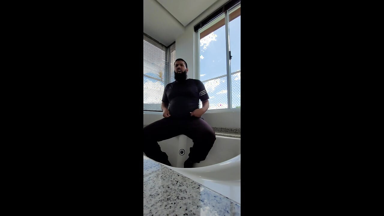 Gainer luksmen1 naked and fucking huge: watch it now!