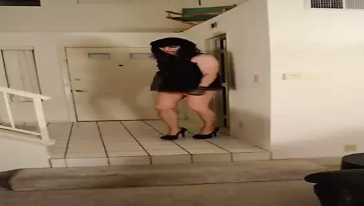sissy vitrin 1