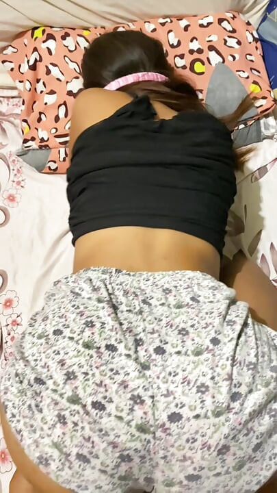 18 years old dalagang Pamangkin Nagpatira Kay Tito !