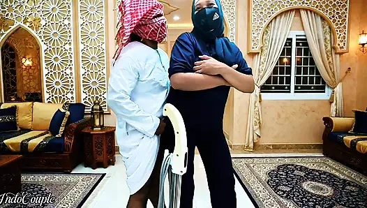Muslim Hijab Enak bos Perawan Bandung pengen aku nyepong kontol kecil pembantu rumah tangga di Saudi