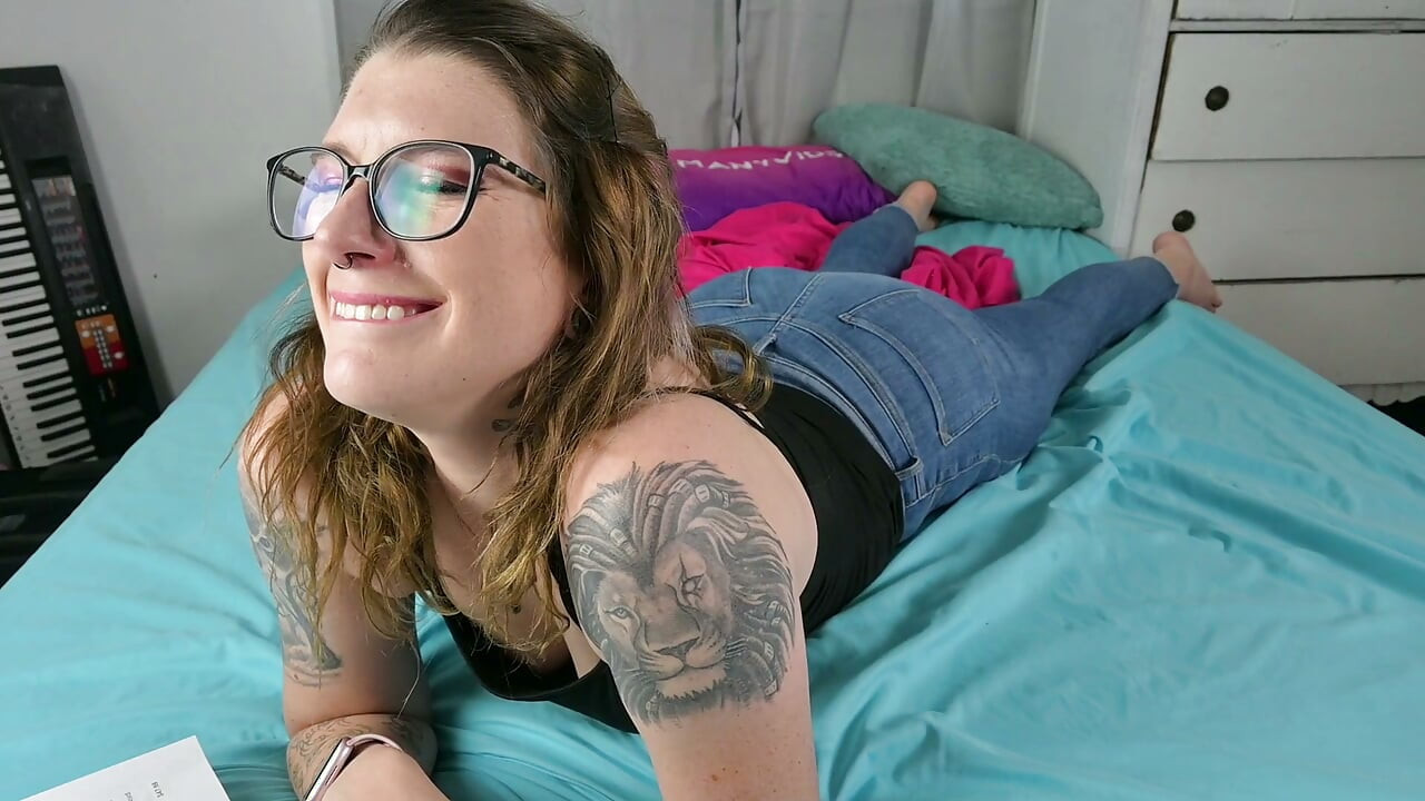 Scheten latend vriendin, haar boytoy en jij