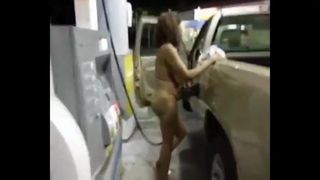 en la gasolinera