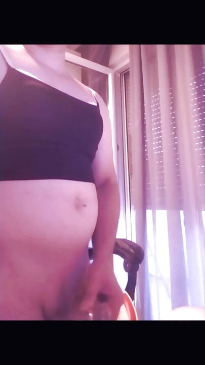 30 anos bicha afiando seu camarão virgem clitty