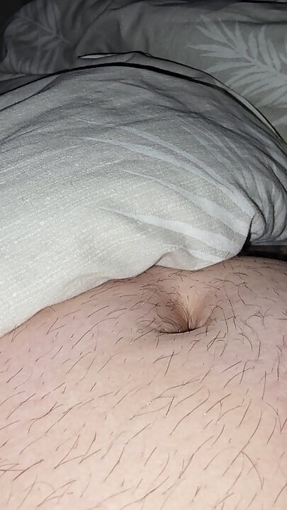 Maćeha izvukla deku i gurnula ruku ispod gaćica pastorka