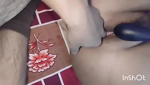 Kız arkadaşımı sikiyorum