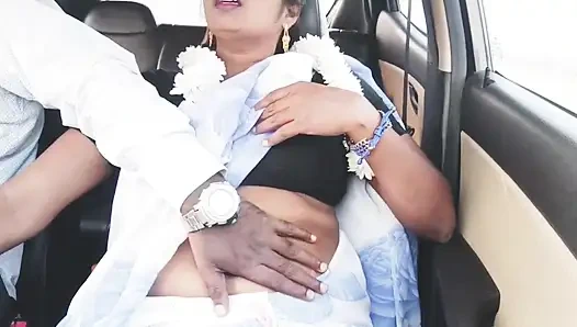 Indischer bhabi-auto-sex. Schöne sari-hausfrau versucht, mit stiefsohn Car Drive.telugu Dirtytalk zu ficken.
