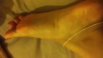Indian wants her feet worshipped