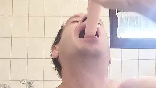 Ağzımın derinliklerinde seviştim