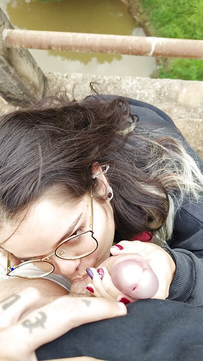 Amateur Outdoor Blowjob & Facial  Cute Nerd Brunette, Brown Eyes, Big Dick