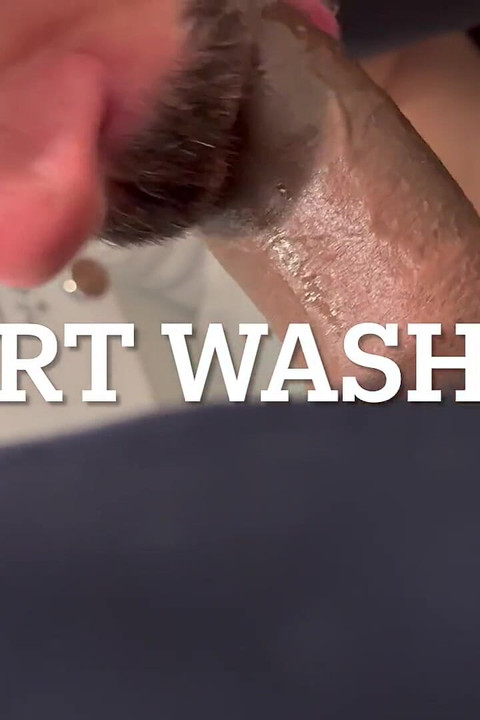 Airport Security Guard Lets Me Suck Him in the Washroom