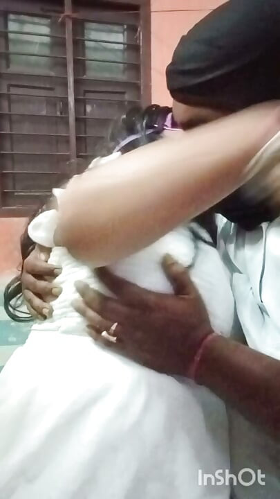 Bibi ke pitpiche nakrani ke sath
