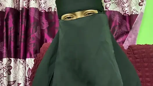 My favorite sexy Desi Bhabhi wants to fucking with me