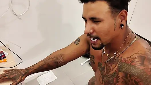 Midget Girl From Minas Gerais Had an Orgy with Her Stepbrother