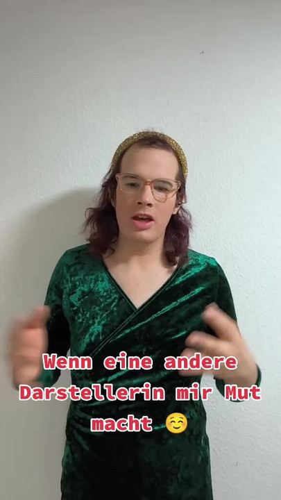 Kad mi druga glumica da ☺️ hrabrosti