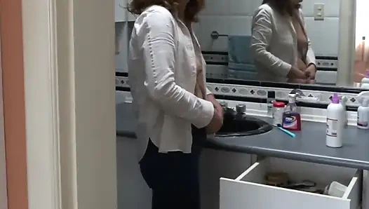 My sister-in-law loves showing off while she asks me to show her my cock and jerk off