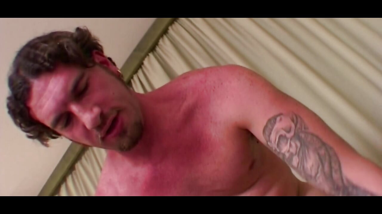 Vnadná bbw pohltí tlustého ptáka ve vintage hardcore šukání