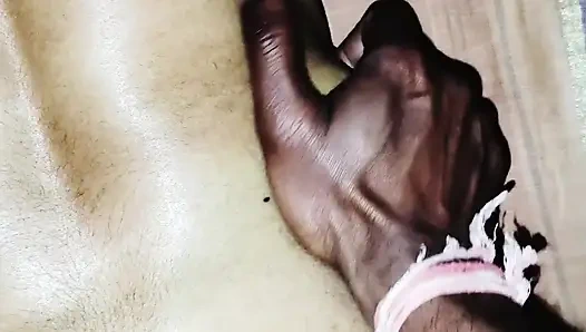 Suman Bhabhi ko nangi karke full body massage kiya.