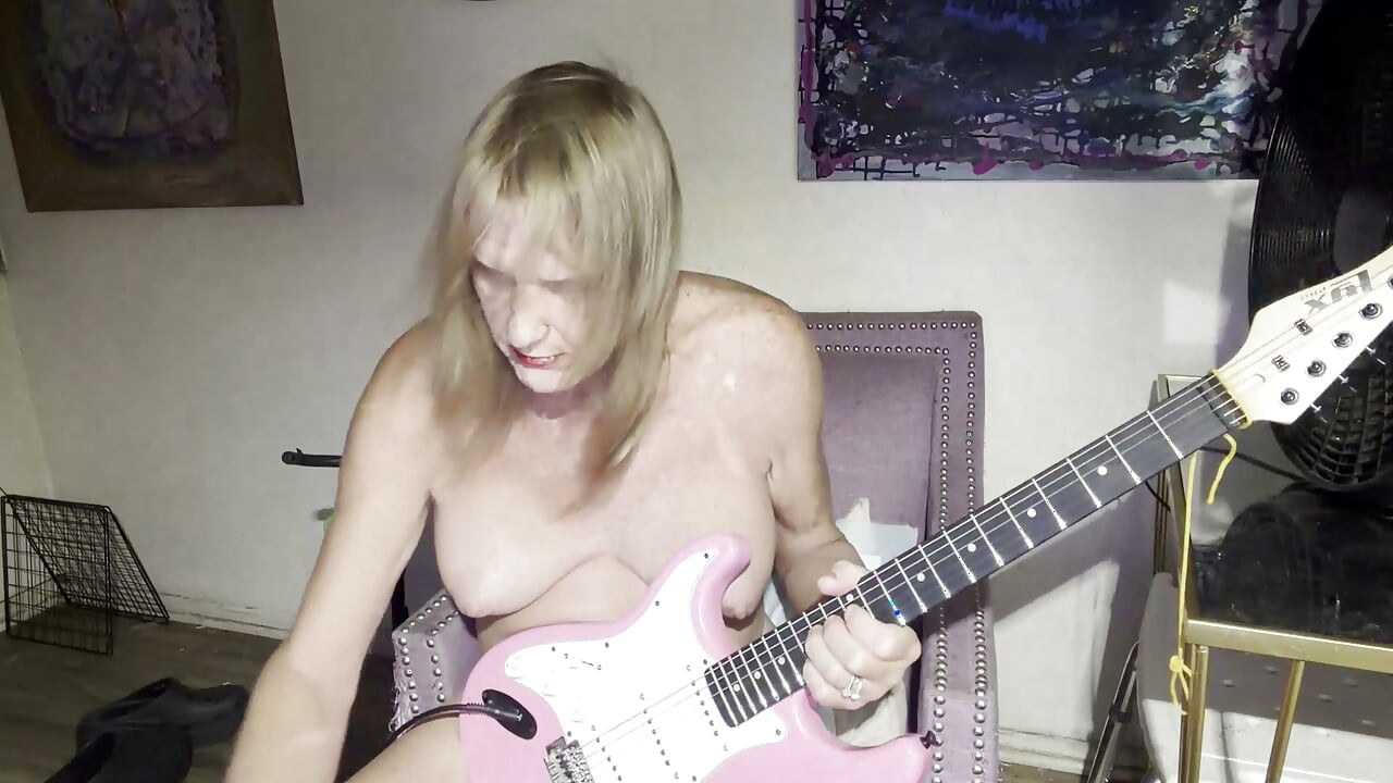 Lizzy Yum SD OKTOBER 2026 bad onani dilatering #16 bakom kulisserna gitarr