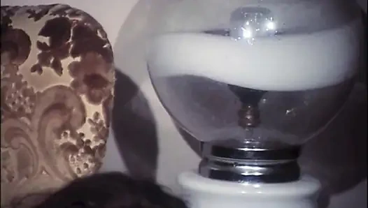 Cewek itu ngentot sama semua pria tapi nggak bisa muncrat